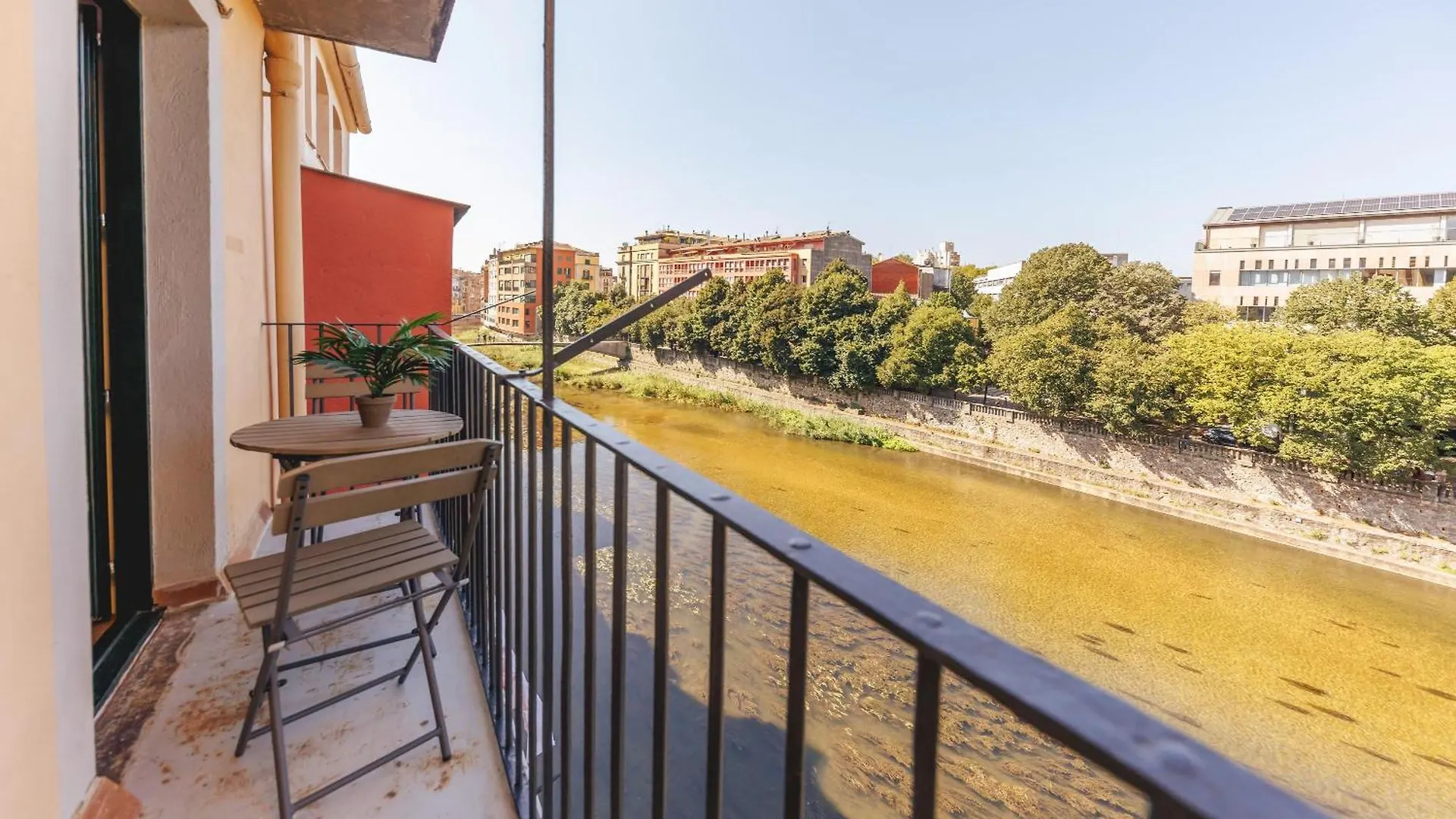 Bravissimo Calderers, Monthly Apartments Girona
