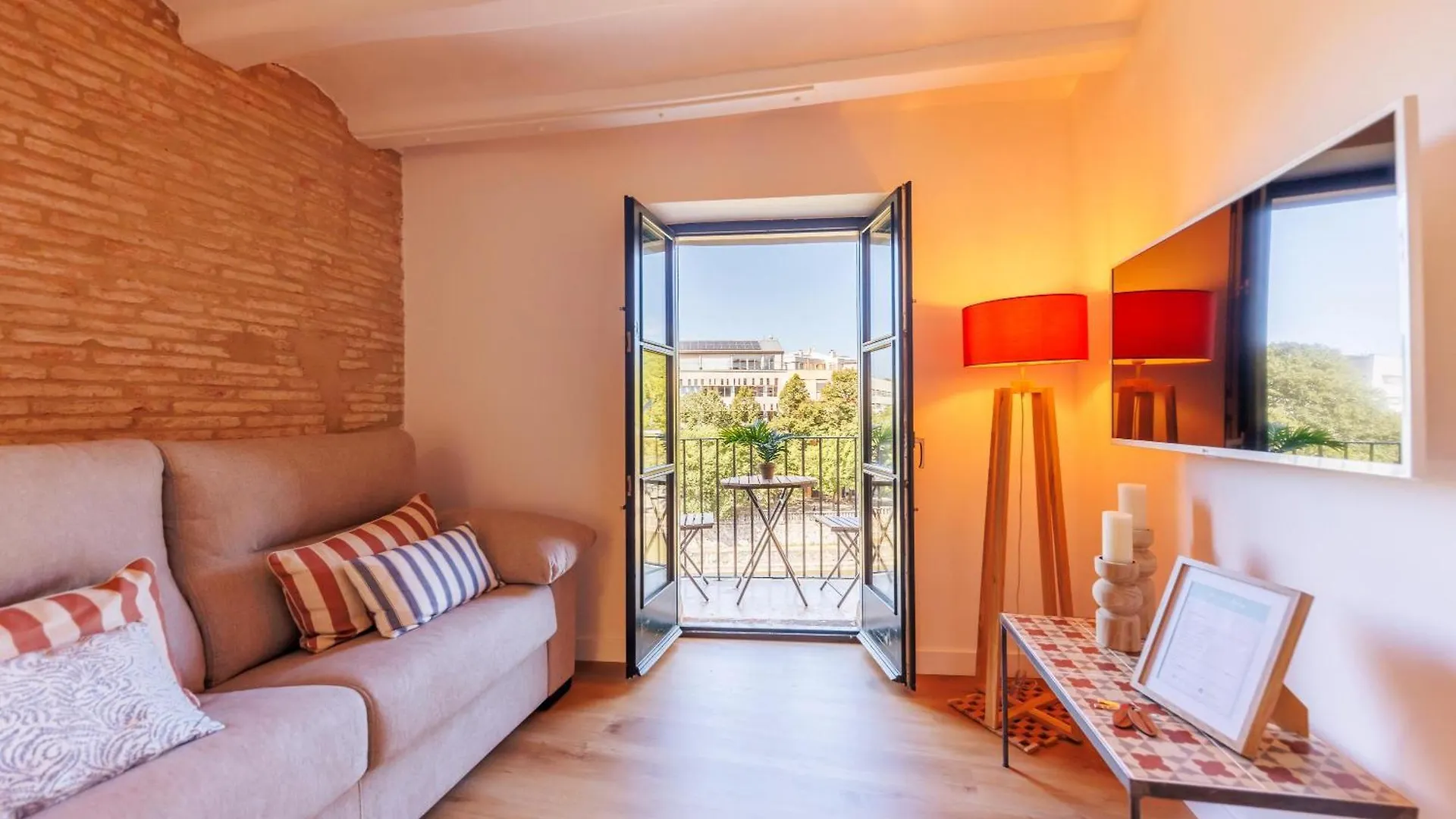 Bravissimo Calderers, Monthly Apartments Girona 0*,