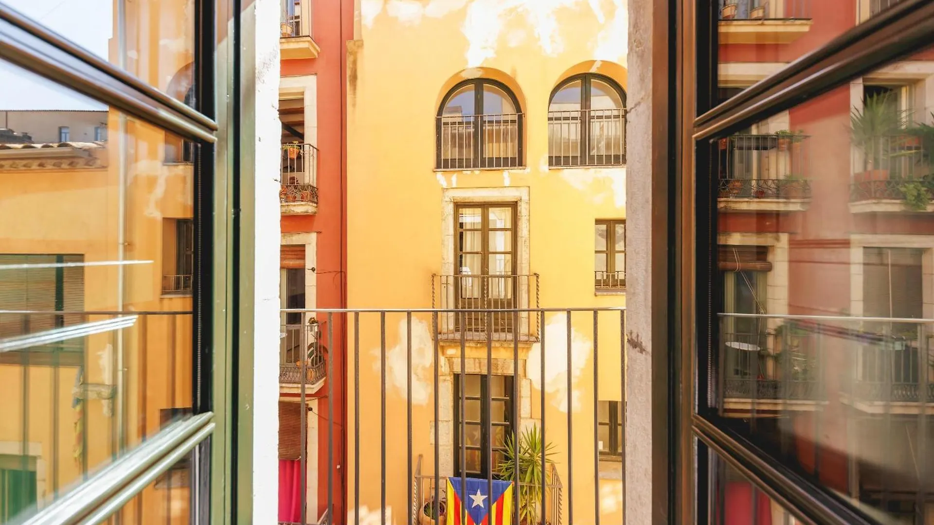 Bravissimo Calderers, Monthly Apartments Girona