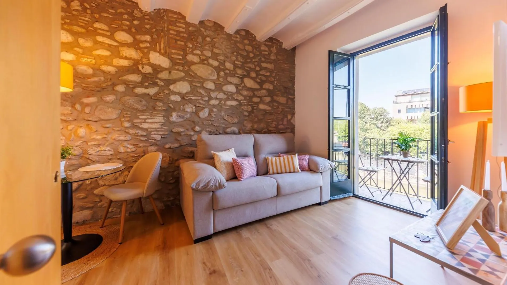 Bravissimo Calderers, Monthly Apartments Girona Hiszpania