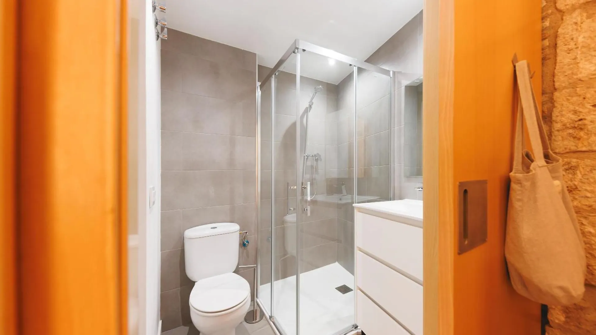 Bravissimo Calderers, Monthly Apartments Girona